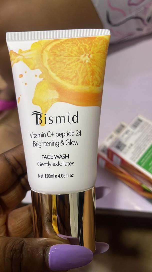 Bismid Vitamin C + Peptide 24 Brightening Face Wash